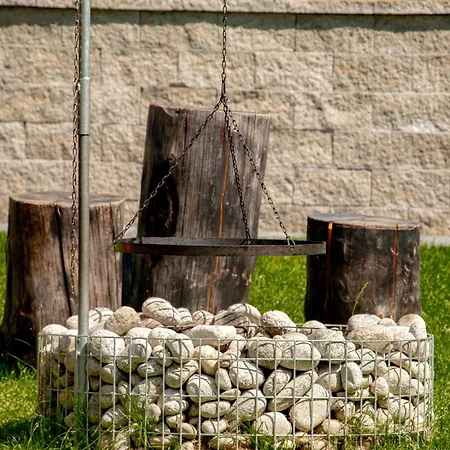 アパート View チョルシュティン